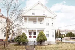 286 Glenwood Ave, Pawtucket, RI 02860 - Photo 13