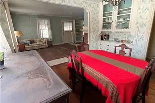 127 Longfellow Rd, Jamestown, RI 02835 - Photo 3