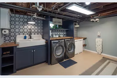 26 Vernon Avenue, Newport, RI 02840 - Photo 29