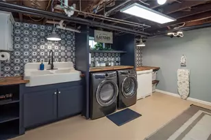 26 Vernon Ave, Newport, RI 02840 - Photo 29