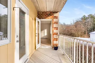 30 Argyle Ave, East Providence, RI 02915 - Photo 33