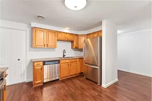 30 Argyle Ave, East Providence, RI 02915 - Photo 17