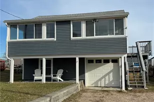 7 White Cap Rd, Narragansett, RI 02882 - Photo 1