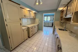 33 Whipple Ave, Westerly, RI 02891 - Photo 13