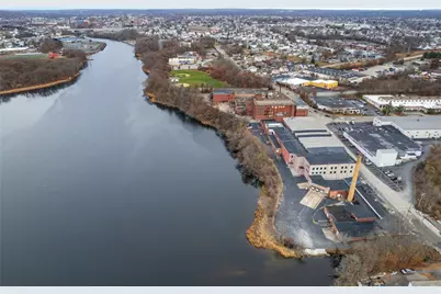 721 School Street, Pawtucket, RI 02860 - Photo 7