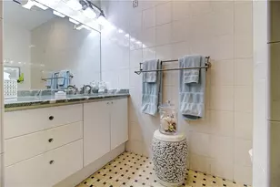 2 School St, Lincoln, RI 02865 - Photo 27