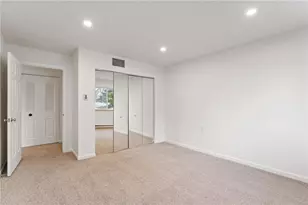 30 Argyle Ave, East Providence, RI 02915 - Photo 19