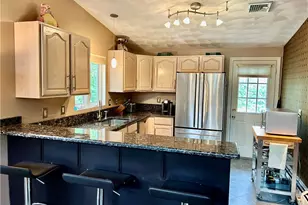 11 College Hill Rd, Warwick, RI 02886 - Photo 11