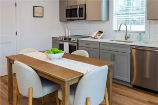 32 Exchange St, East Greenwich, RI 02818 - Photo 11