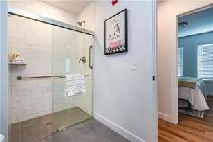 32 Exchange St, East Greenwich, RI 02818 - Photo 31