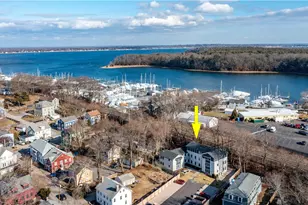 32 Exchange St, East Greenwich, RI 02818 - Photo 3