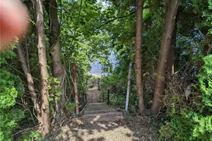 351 County Rd, Barrington, RI 02806 - Photo 17