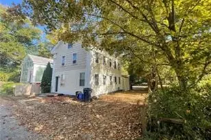 8 Aldrich St, Hopkinton, RI 02898 - Photo 3