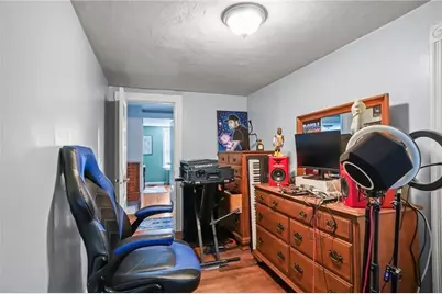 19 Slocum Street, Newport, RI 02840 - Photo 13