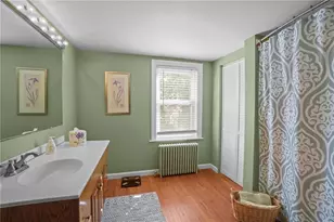 19 Slocum St, Newport, RI 02840 - Photo 11