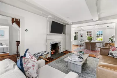 22 Bridge Street, Newport, RI 02840 - Photo 9