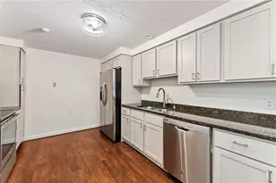 30 Argyle Ave, East Providence, RI 02915 - Photo 15