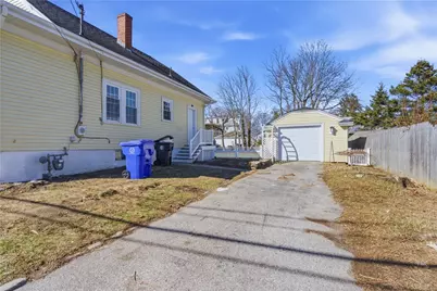 220 Vincent Avenue, East Providence, RI 02914 - Photo 27