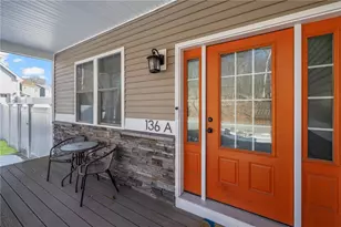 136 Cobble Hill Rd, Lincoln, RI 02865 - Photo 5