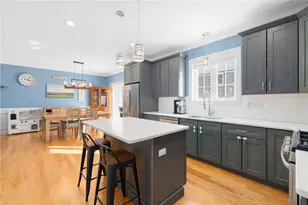 136 Cobble Hill Rd, Lincoln, RI 02865 - Photo 19