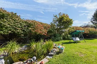 333 Phenix Ave, Cranston, RI 02920 - Photo 35