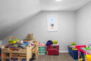 38 Klondike St, Providence, RI 02909 - Photo 13