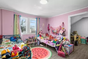 38 Klondike St, Providence, RI 02909 - Photo 11