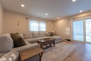 91 Windsor Park Dr, Coventry, RI 02816 - Photo 9