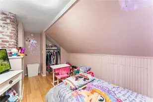 3 Hutchinson Ave, Pawtucket, RI 02861 - Photo 15