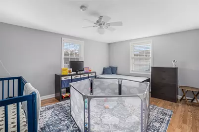 4 Halsey Avenue, Middletown, RI 02842 - Photo 23