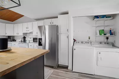 4 Halsey Avenue, Middletown, RI 02842 - Photo 13