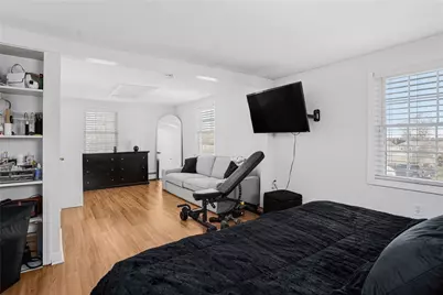 4 Halsey Avenue, Middletown, RI 02842 - Photo 19