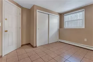 66 Silver Lake Ave, Providence, RI 02909 - Photo 9