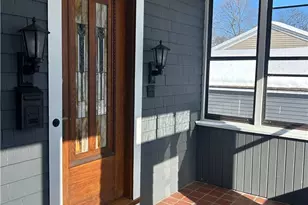 18 Hobson Ave, North Providence, RI 02911 - Photo 3