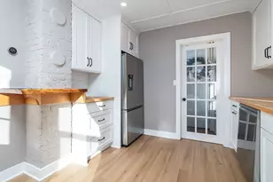 40 Mechanic St, South Kingstown, RI 02879 - Photo 11