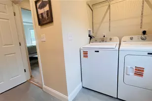 115 Wellington Ave, Newport, RI 02840 - Photo 33