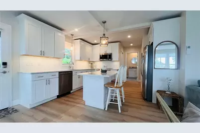 115 Wellington Avenue #1, Newport, RI 02840 - Photo 3