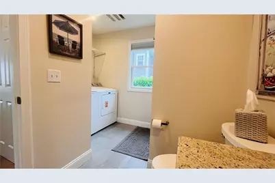 115 Wellington Avenue #1, Newport, RI 02840 - Photo 27