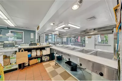 426 Cass Avenue, Woonsocket, RI 02895 - Photo 21