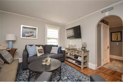 16 Vaughan Avenue #2, Newport, RI 02840 - Photo 31