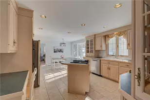 6 Contour Rd, Warwick, RI 02886 - Photo 13