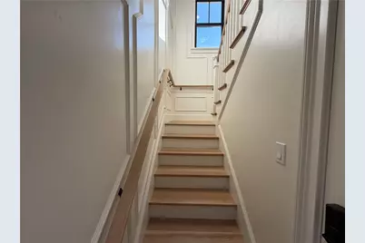 7 Dearborn Street #3, Newport, RI 02840 - Photo 5