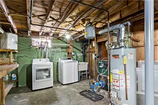 103 Harper Ave, Cranston, RI 02910 - Photo 23