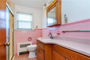 10 Hall St, West Warwick, RI 02893 - Photo 25