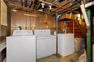 147 Warwick St, Woonsocket, RI 02895 - Photo 29