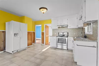 147 Warwick Street, Woonsocket, RI 02895 - Photo 3