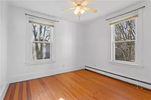 147 Warwick St, Woonsocket, RI 02895 - Photo 9