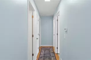 82 Primrose Dr, Warwick, RI 02818 - Photo 9