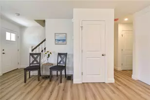 107 Coburn St, Warwick, RI 02889 - Photo 3