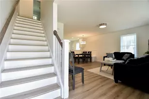 107 Coburn St, Warwick, RI 02889 - Photo 13